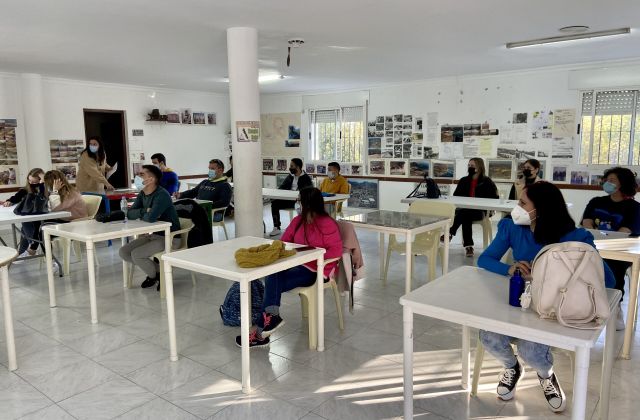 Alumnos del curso de auxiliar de comercio y almacén del proyecto 'Labor'
